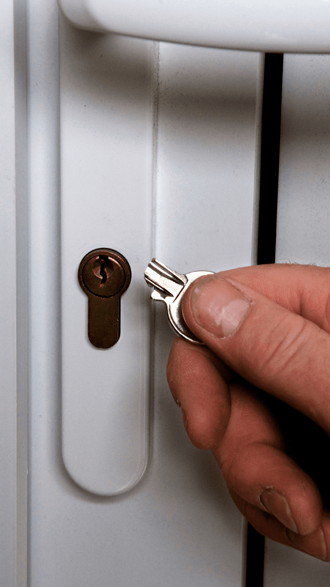 broken key in lock