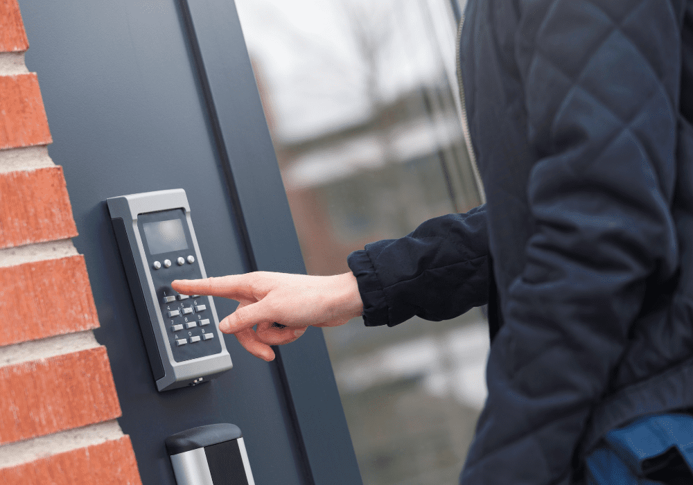 keyless entry system for commercial locksmith