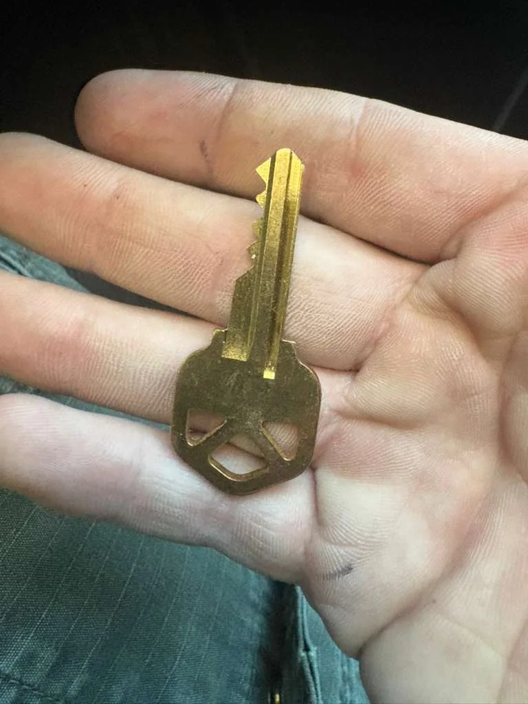 house keys and lock cylinders prepared for household access, real company service photo 4